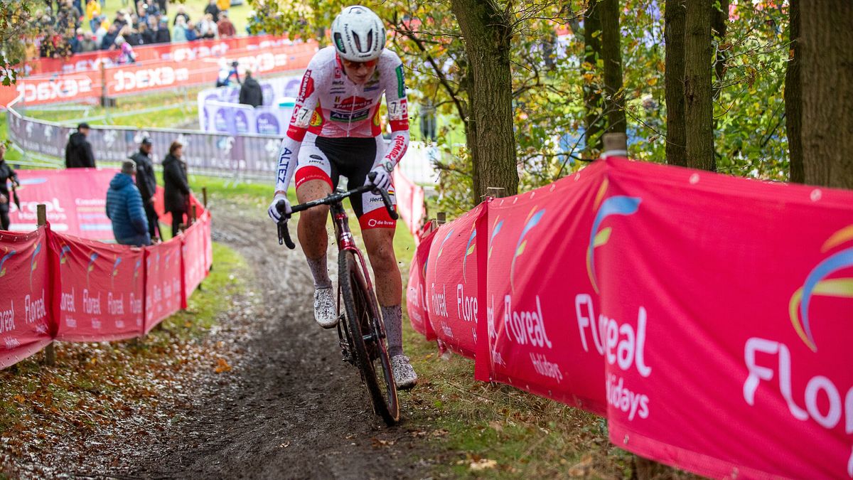 Bentveld doet voorin mee in Flamanville | Spitse tot de winterstop uitgeschakeld