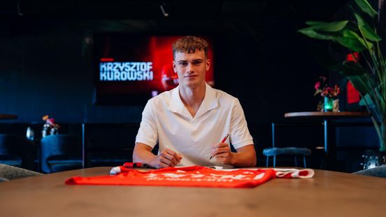 FC Twente legt nieuwe linksback vast: Kurowski tekent in De Grolsch Veste Home