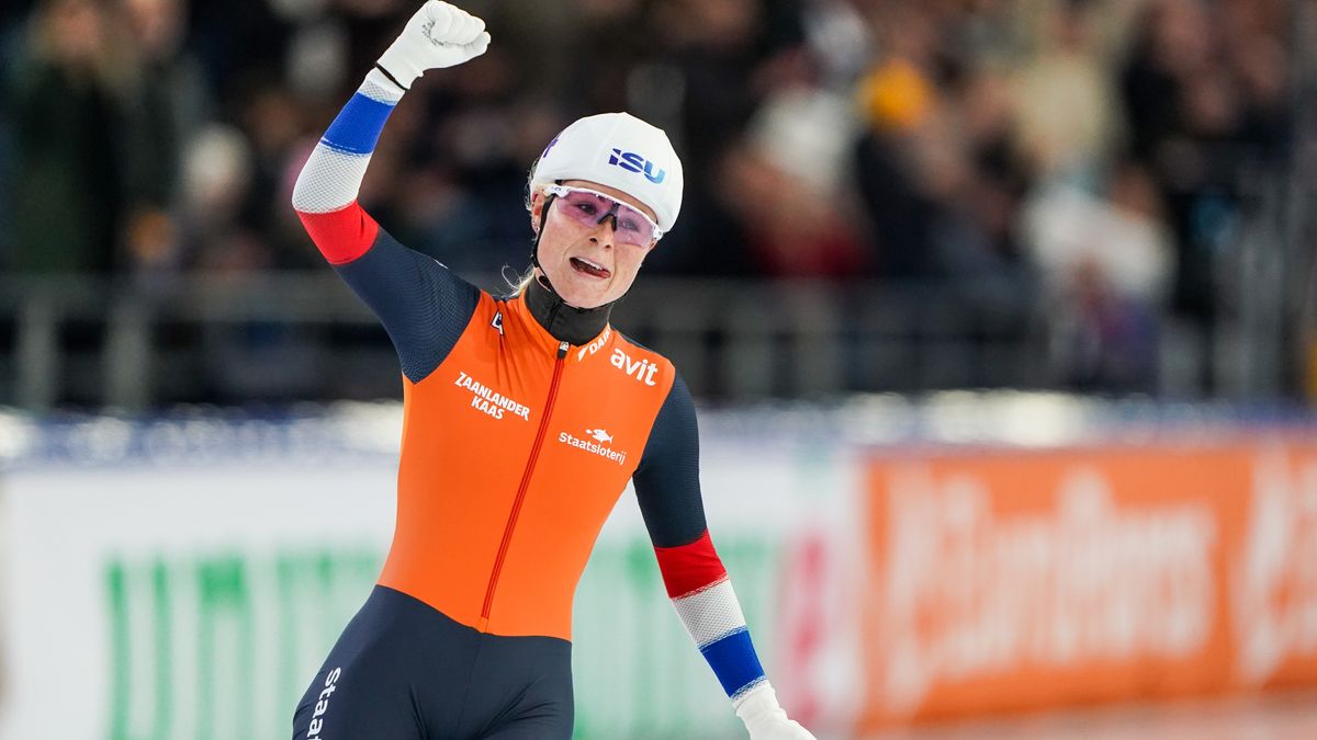 Marijke Groenewoud de snelste bij massastart | Vrouwen van Heerenveen winnen van Excelsior