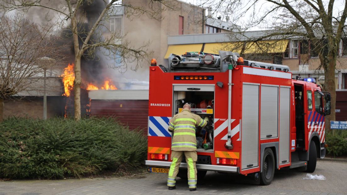 In het pand zijn 140 vluchtelingen opgevangen.