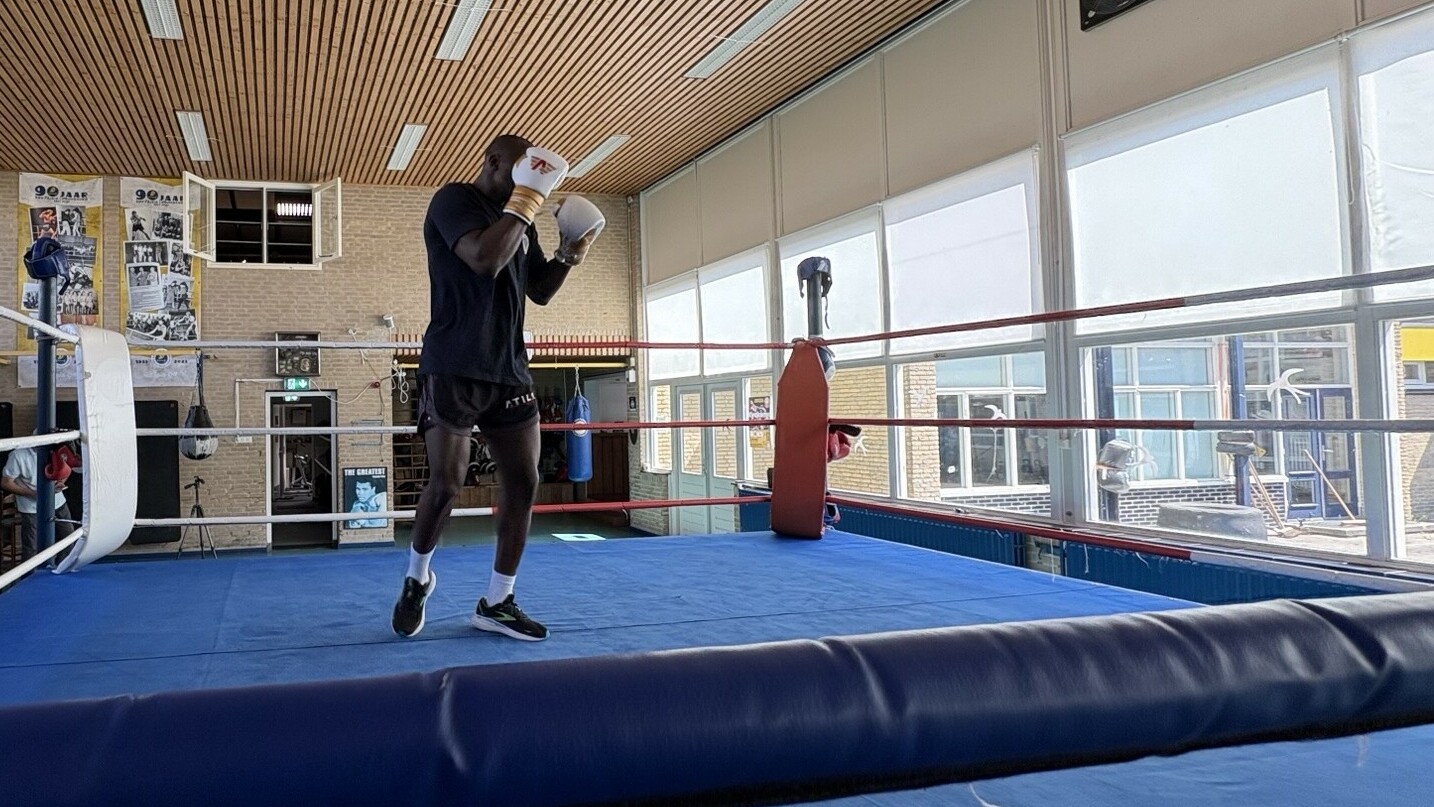 Willy Kyakonye yn de ring