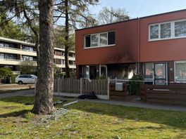 Explosie schrikt buurt in Emmen wakker: ‘Ik dacht dat er een auto de flat in was gereden’