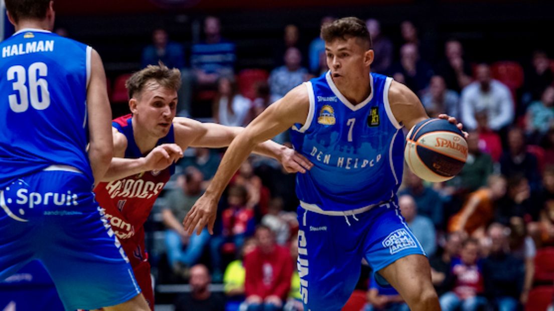 Sam van Oostrum in actie namens Den Helder Suns