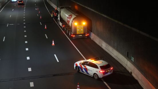 Aanrijding N7, rijstrook dicht • Schuur in Sappemeer afgebrand. Aanrijding N7, rijstrook dicht • Schuur in Sappemeer afgebrand.