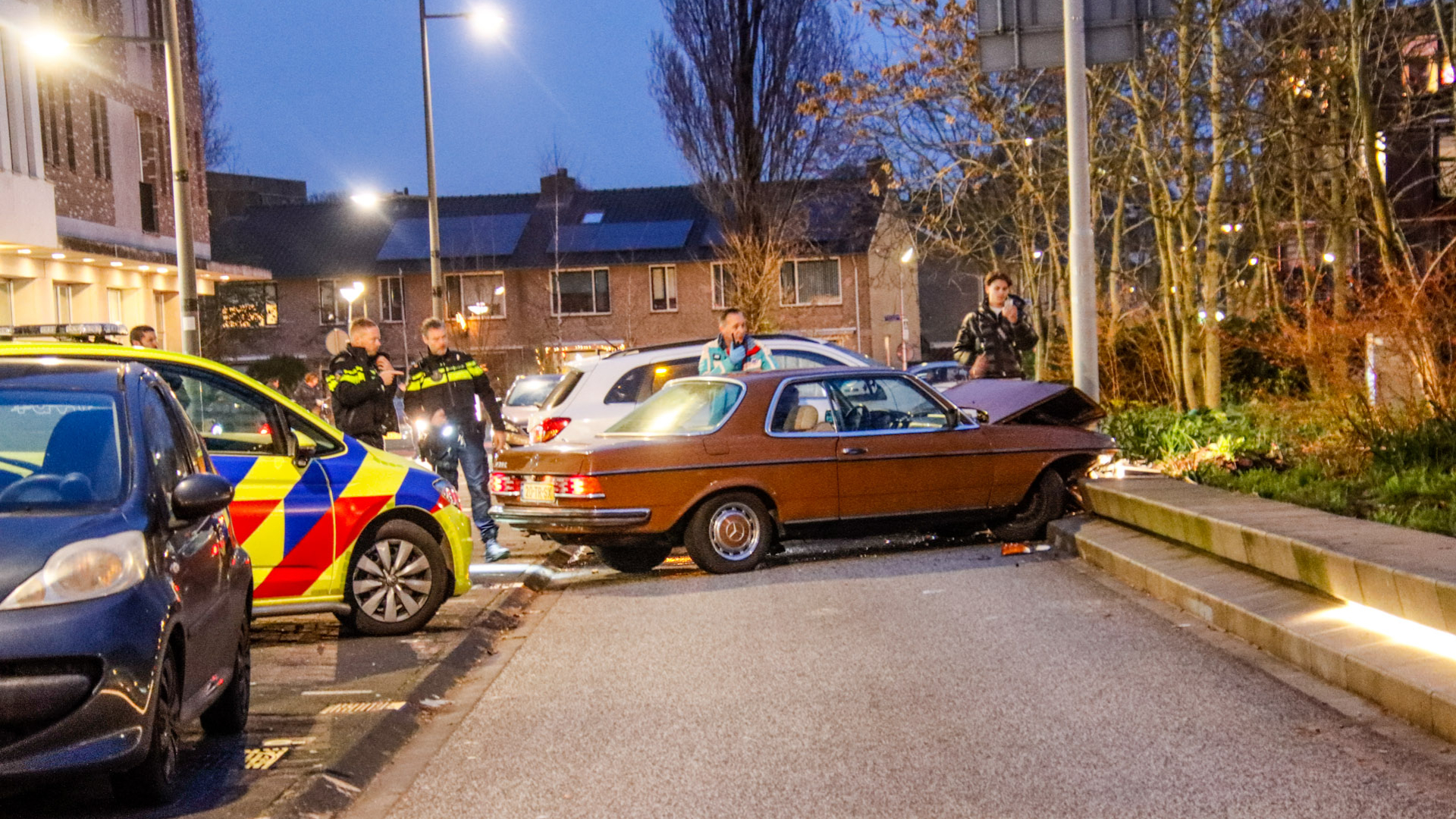 Botsing tussen autos in Amersfoort, mogelijke spookrijder.