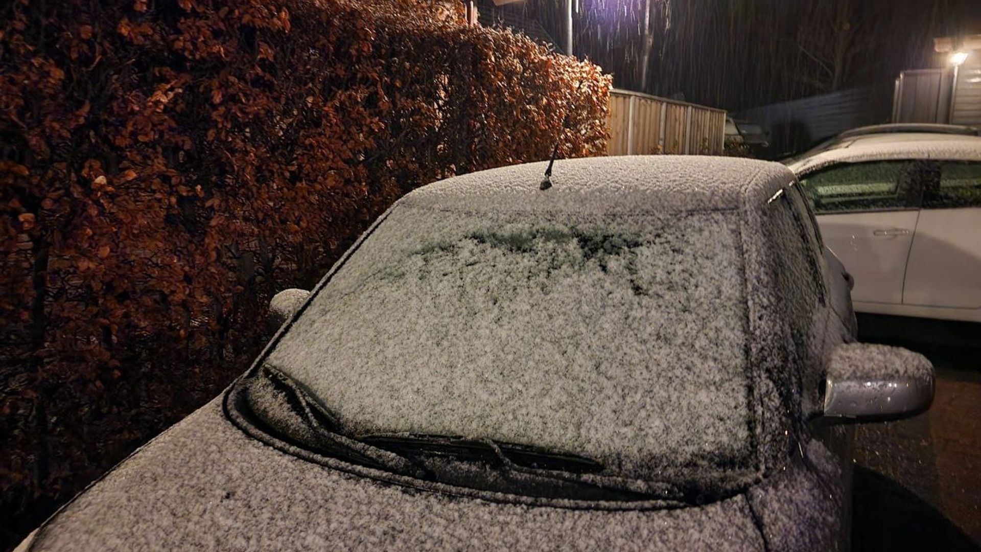 Eerste sneeuw valt in Overijssel - RTV Oost