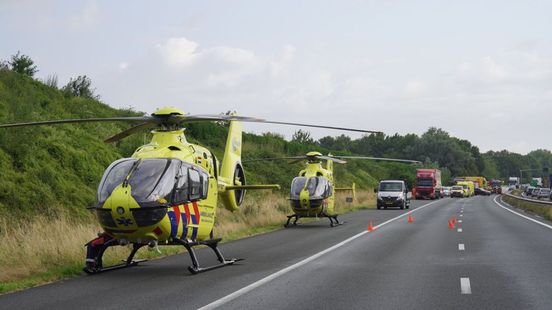 A50 dicht vanwege ongeluk met vrachtwagen. A50 dicht vanwege ongeluk met vrachtwagen.