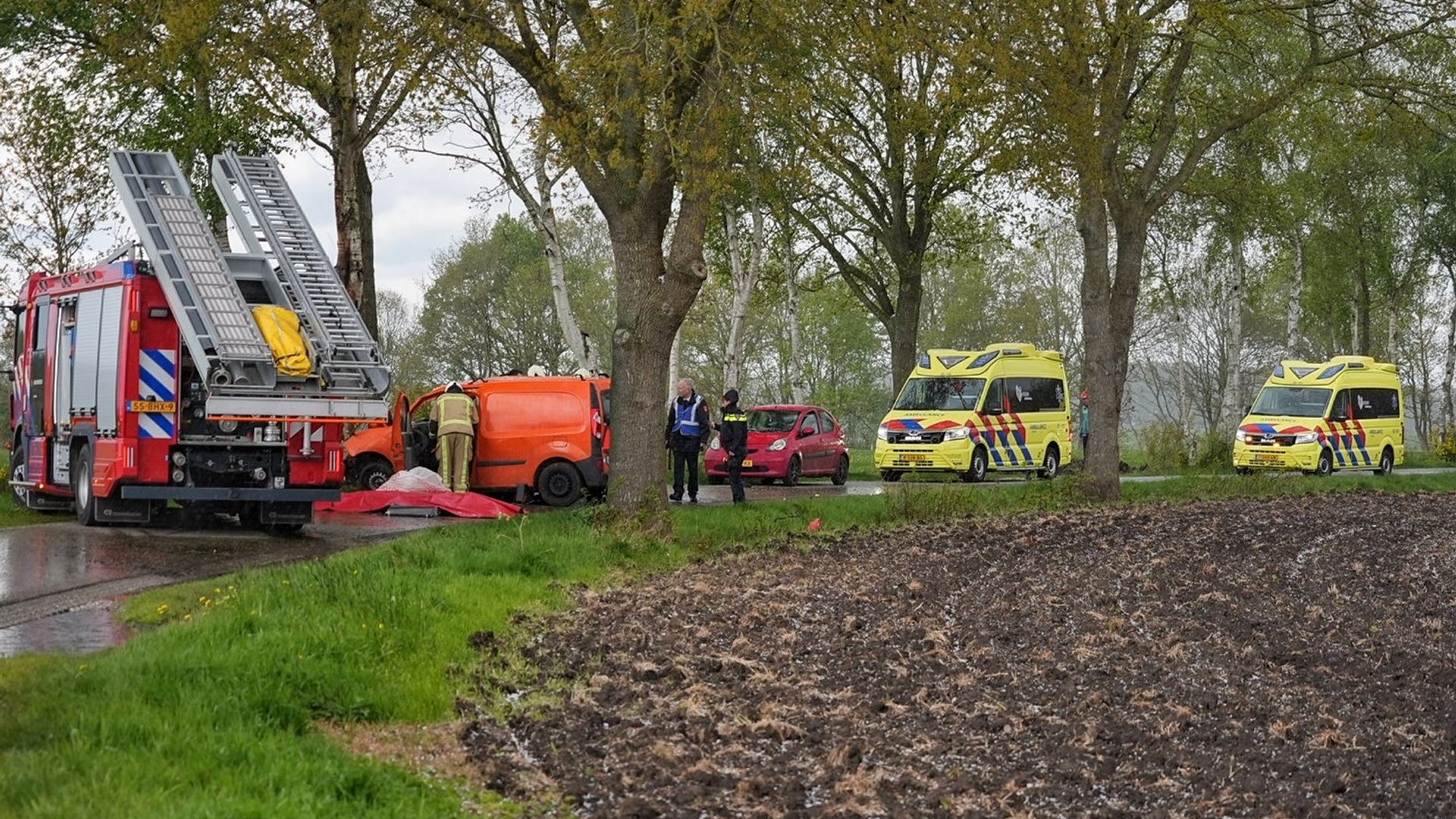 112 Nieuws: File Op A1 Bij Deventer Na Spectaculair Ongeval | Jongen ...