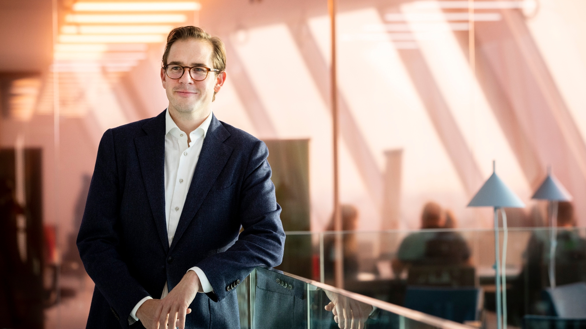 Voormalig wethouder Paul de Rook treedt toe tot RvC FC Groningen - RTV ...