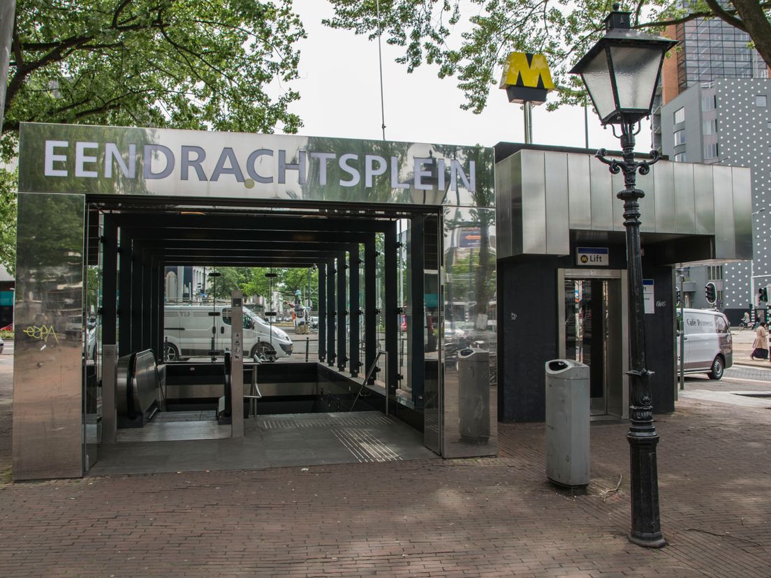 Metrostation Eendrachtsplein.