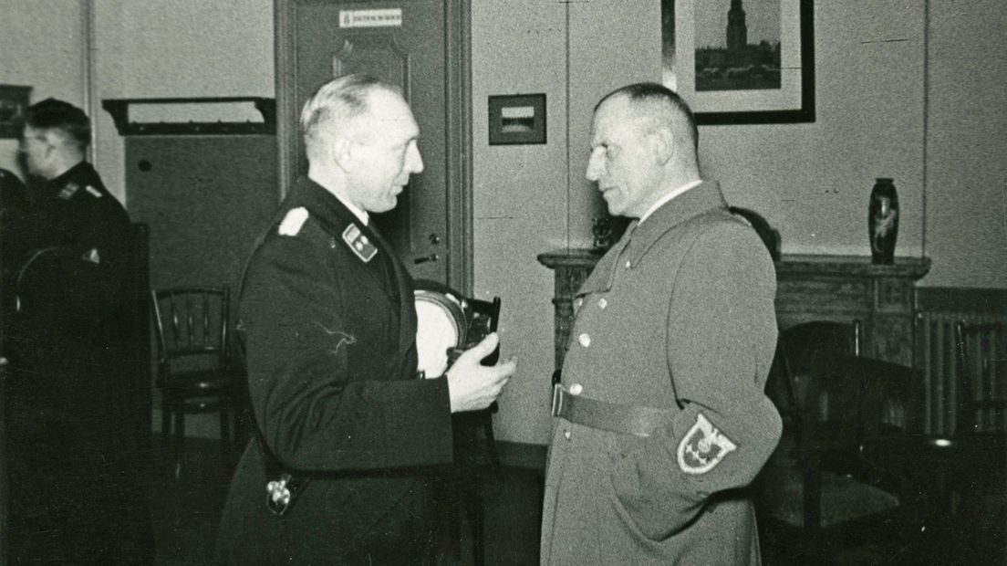 Hermann Conring, rechts in beeld