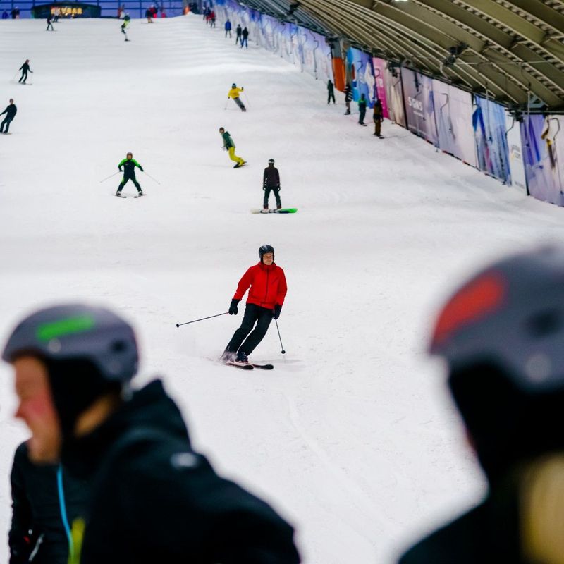 Skihal SnowWorld Zoetermeer wil uitbreiden met hotel en kabelbaan ...