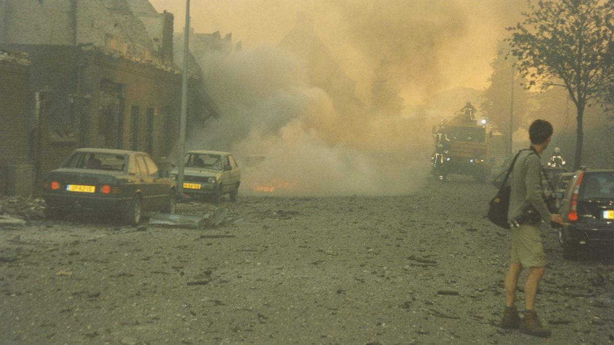 Boek over vuurwerkramp is eerbetoon aan 23 slachtoffers: "Het doet nog