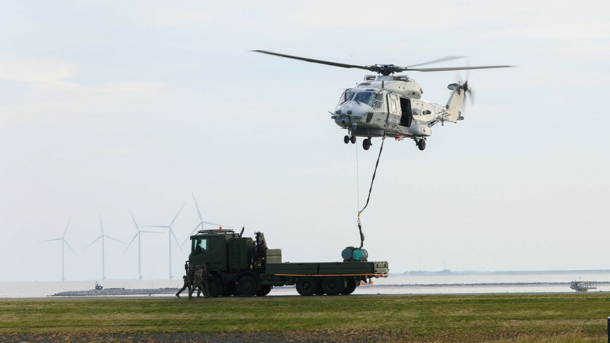 112-nieuws 20 juni: Militaire oefening bij Kornwerderzand | Brandweer haalt man uit drijfzand bij Si