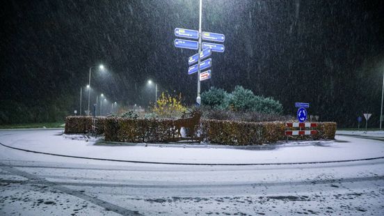 Het sneeuwt en dat blijft nog even liggen