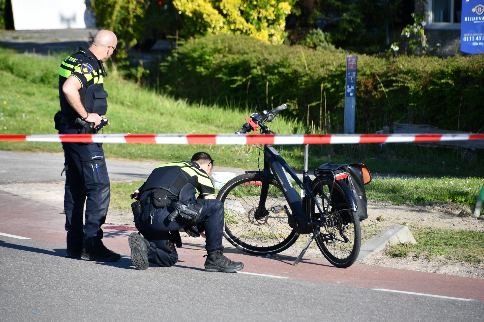 Traumahelikopter ingeschakeld voor ernstig ongeval fietser