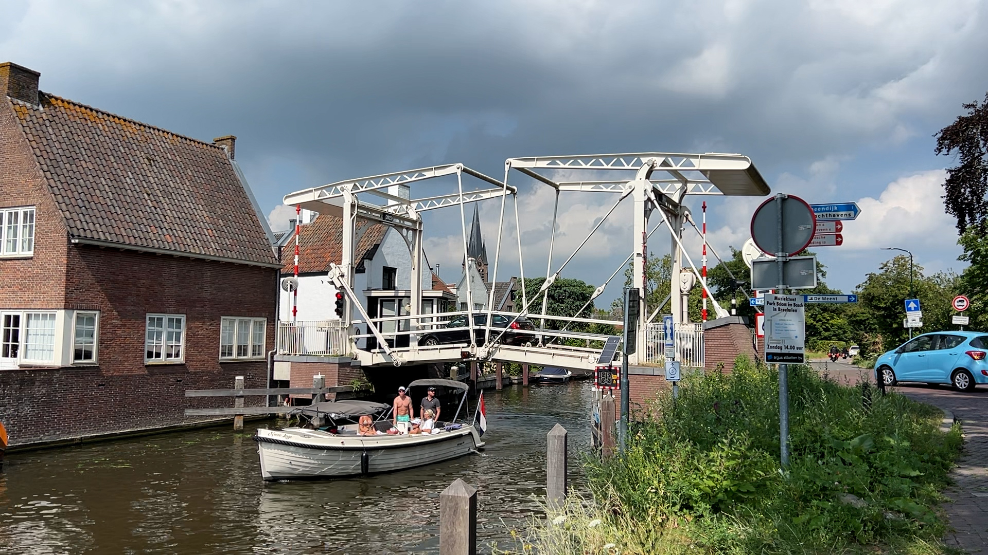 Vechtbrug in Breukelen weer open