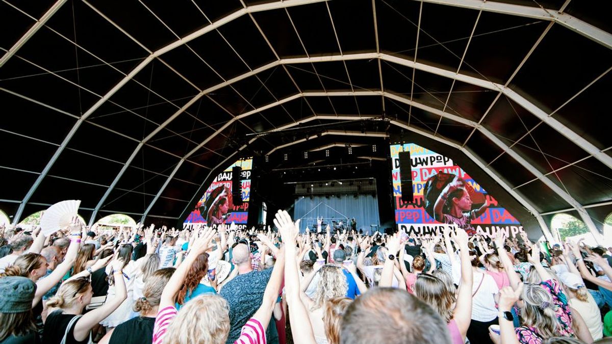 Hoosbui leert Dauwpop wijze les: koers naar tweedaags festival blijft staan