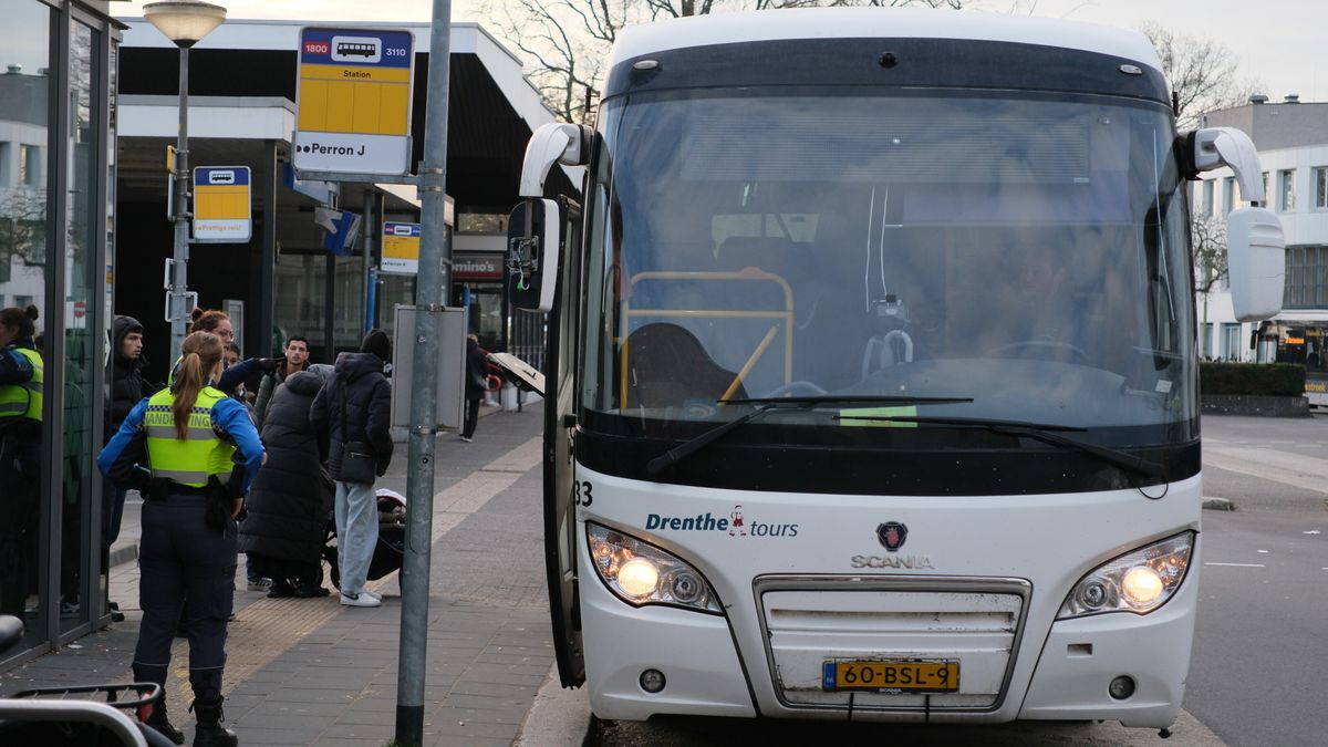 Ministerie eist stopzetting gratis pendelbus Ter Apel: 'Overlast mag niet worden beloond'