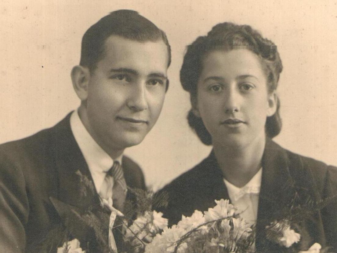Isidore en Rebecca Spetter, mijn opa en oma, trouwfoto gemaakt op 18 september 1940