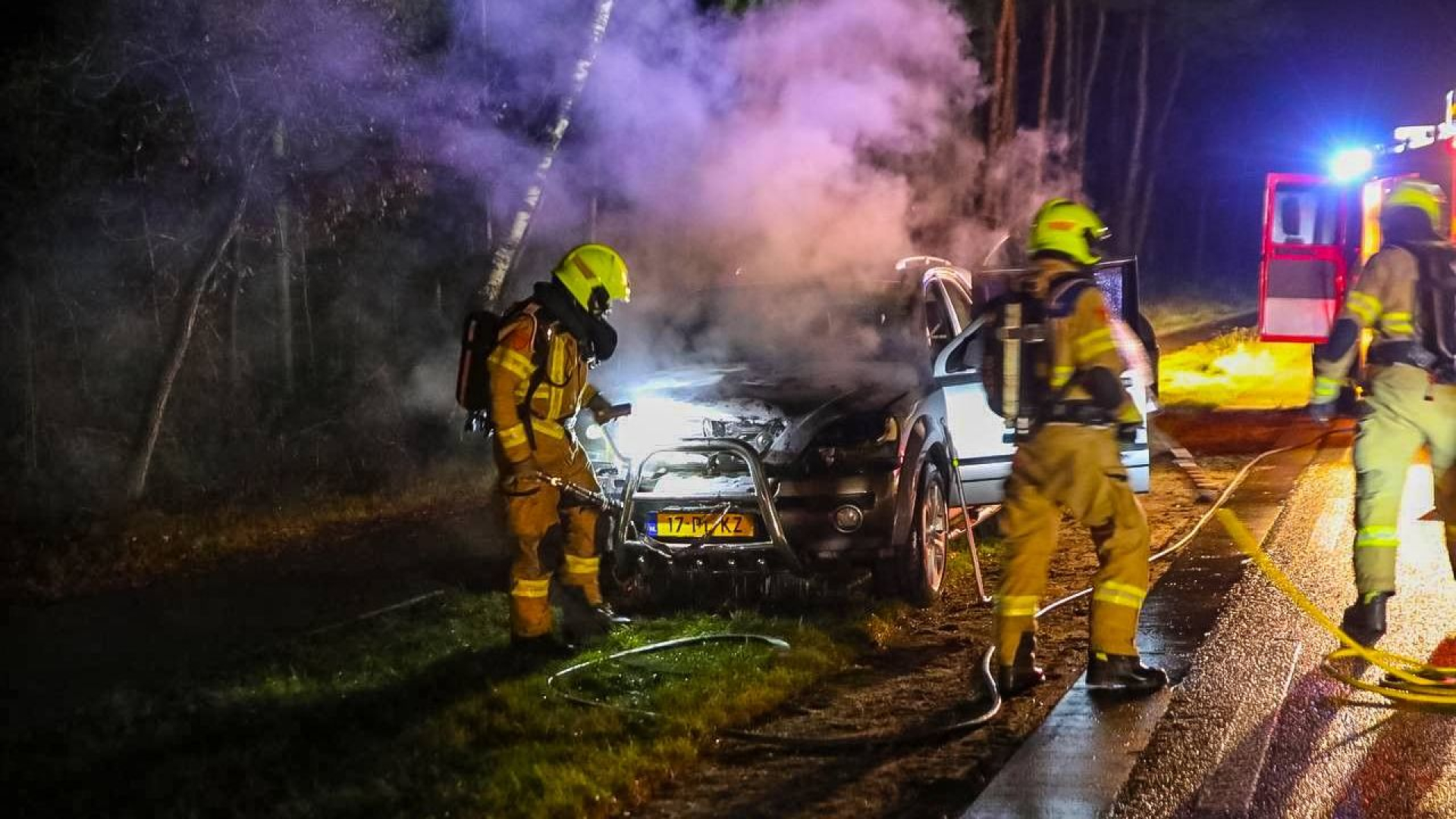 Auto verwoest door brand