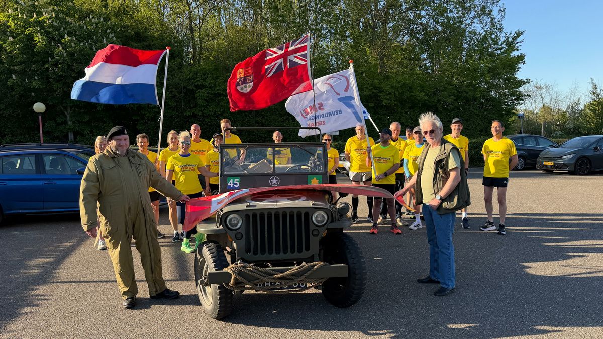 'Vroeger liep ik uit angst, nu met trots': Ammar rent mee met Zeeuwse bevrijdingsvuurlopers