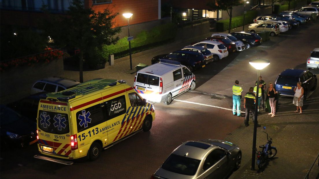 De politie heeft iemand aangehouden voor mishandeling