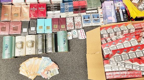 Namaakparfum en illegale sigaretten gevonden dankzij kapot remlicht Nieuws