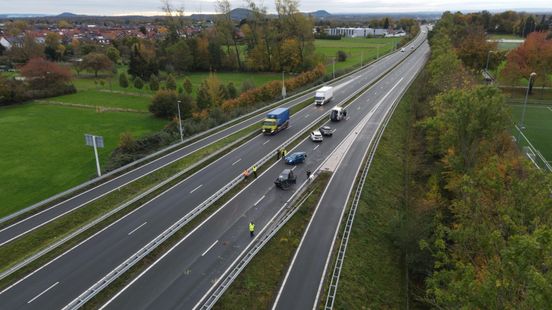 Man uit Landgraaf overleden na ernstig ongeval op N300. Man uit Landgraaf overleden na ernstig ongeval op N300.