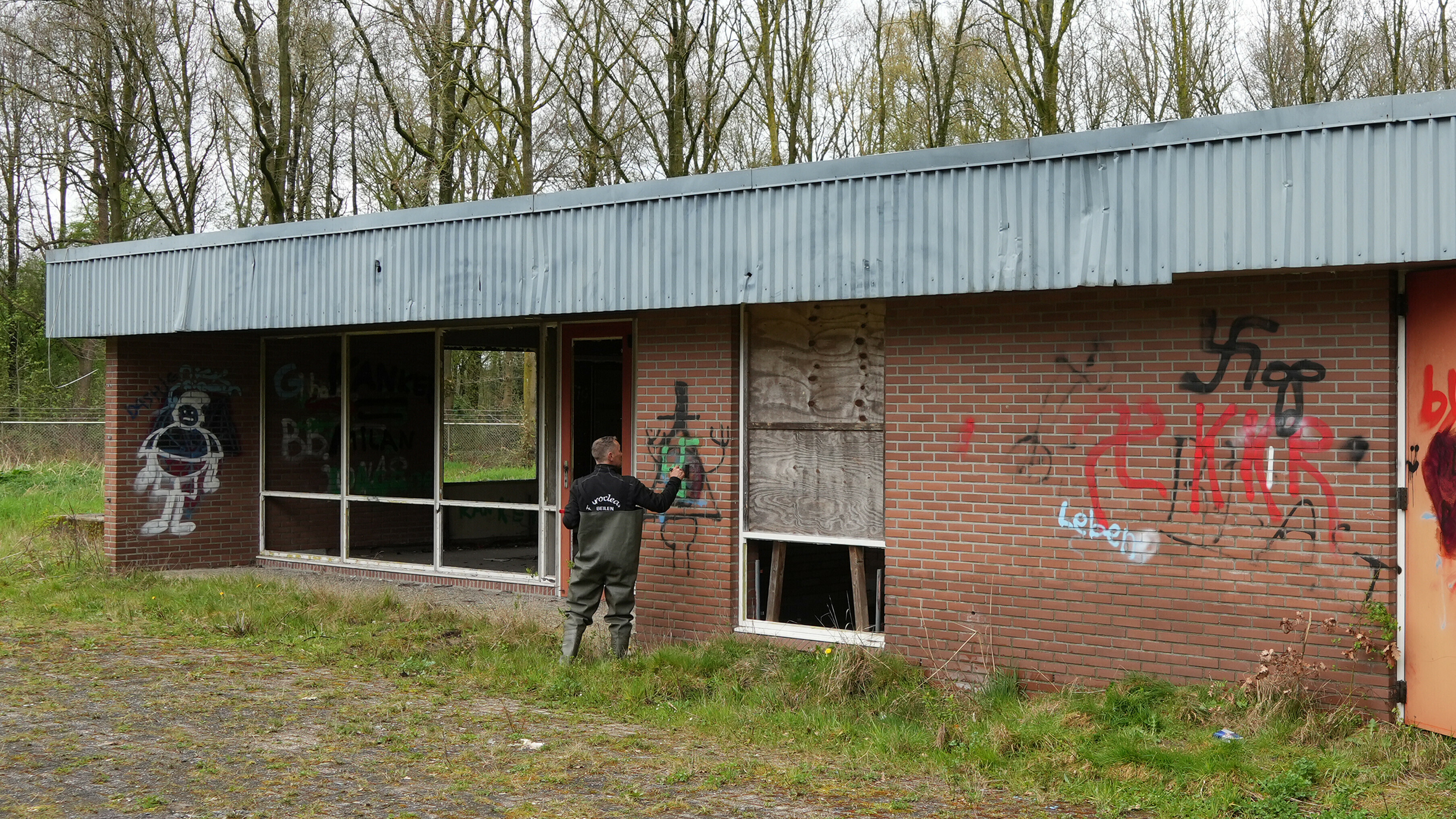 Gemeenteraad houdt bouw 'kasten van woningen' tegen in Westerbork, initiatiefnemers naar rechter