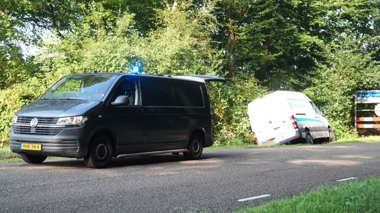 Aanhouding na eenzijdig ongeluk in Havelterberg. Aanhouding na eenzijdig ongeluk in Havelterberg.