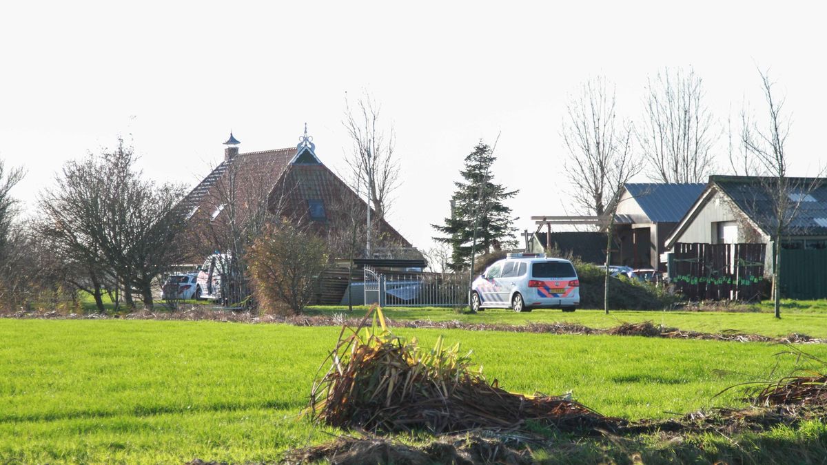 Veel illegaal vuurwerk aangetroffen bij grote politie-actie Waadhoeke