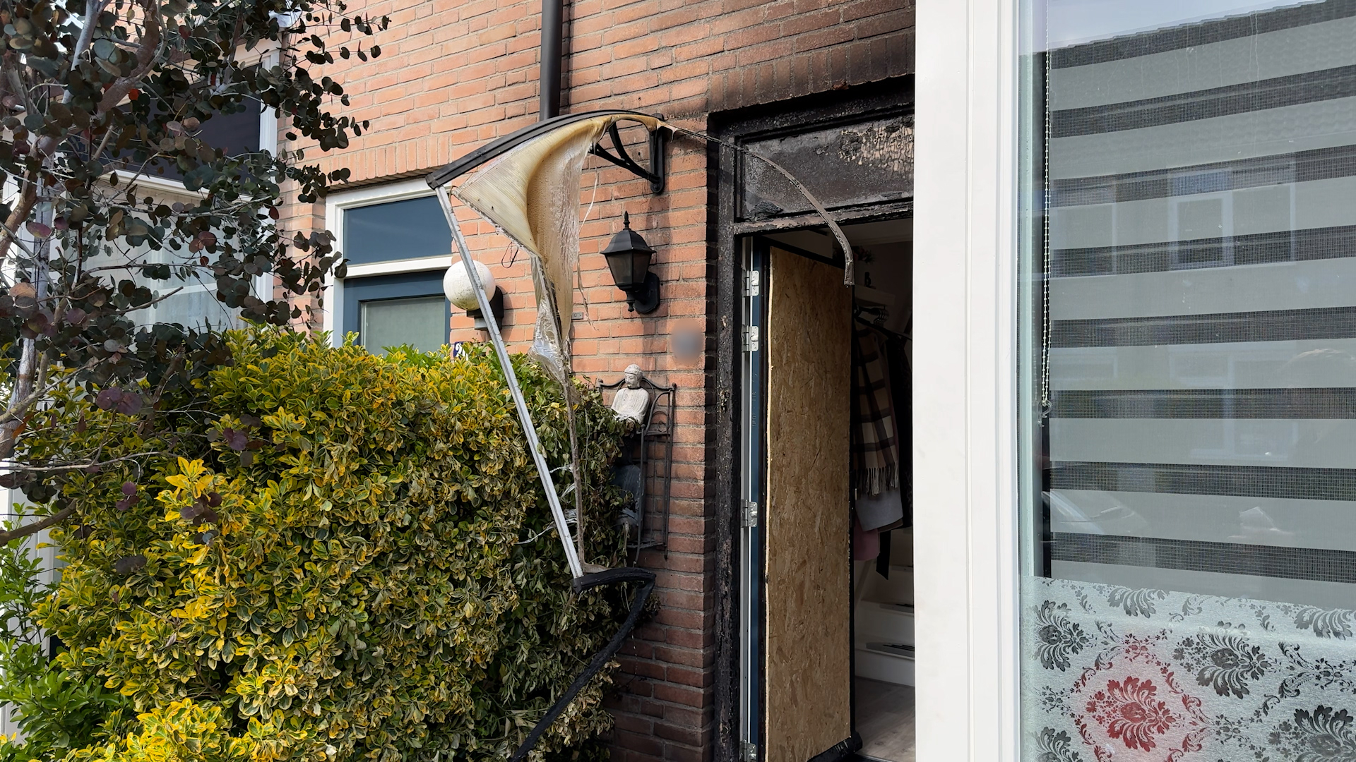 Buren schieten te hulp na explosie Amersfoort