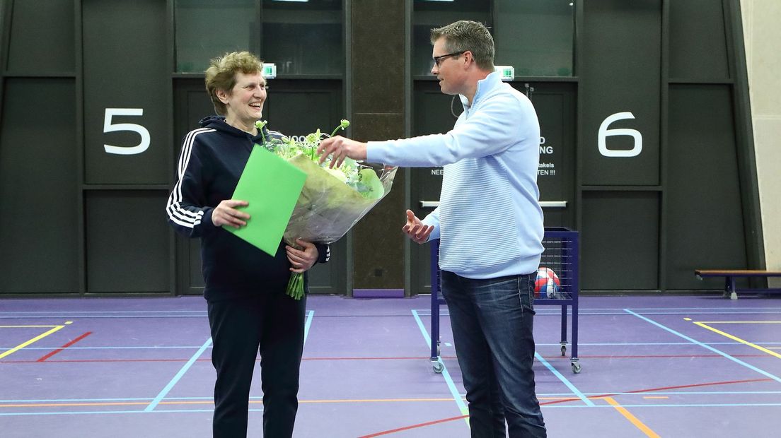 Sudosa-Desto zet 'clubmoeder' Rita Buikema in het zonnetje bij 40-jarig jubileum