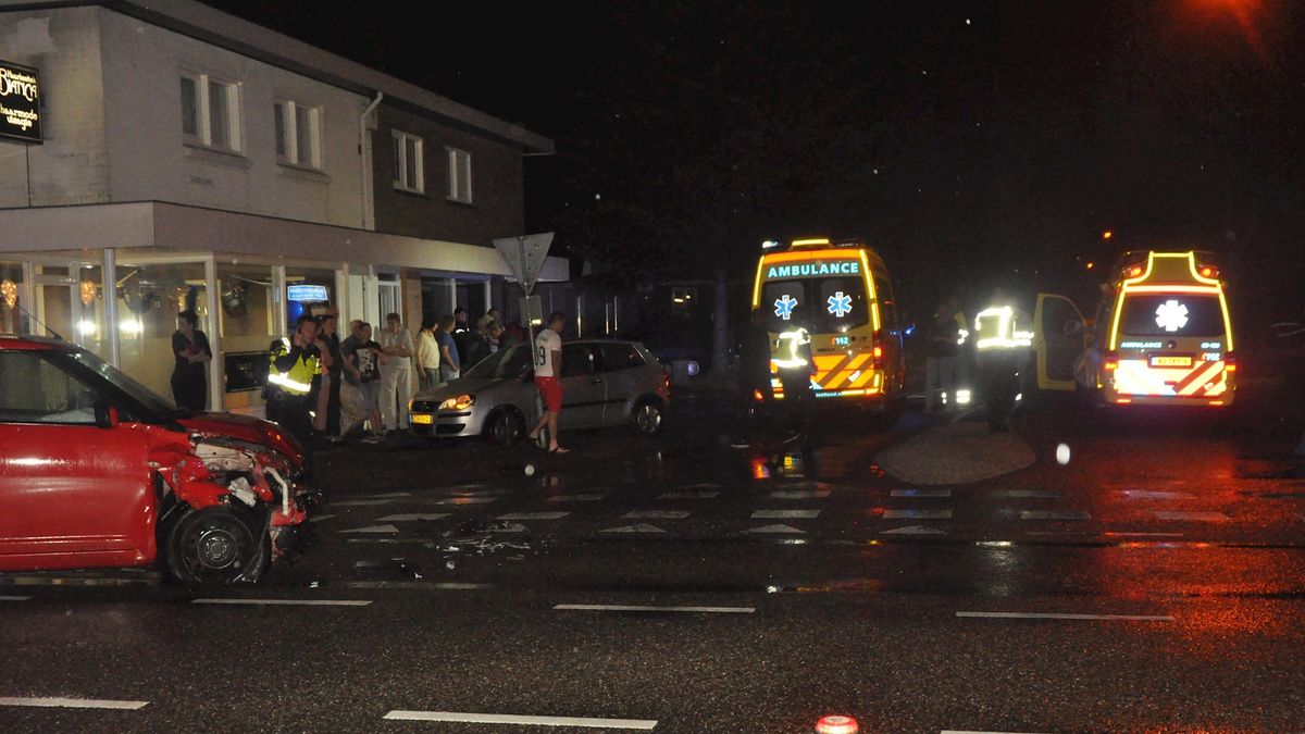 Twee gewonden bij ongeluk in Schuinesloot