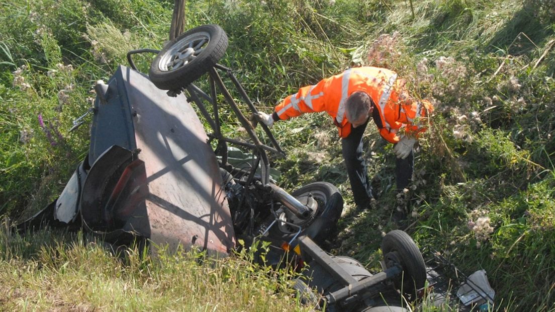 Moeder en twee kinderen gewond bij motorongeluk