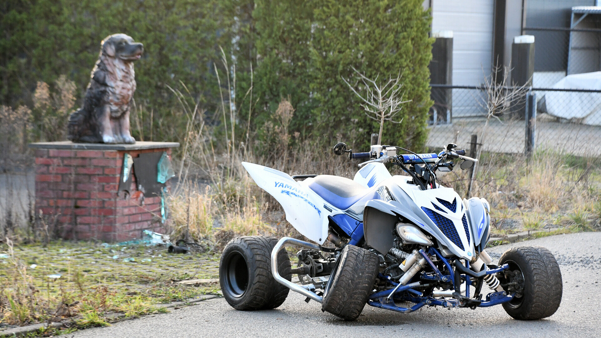 Quadrijder (29) zwaargewond bij eenzijdig ongeval in Breskens