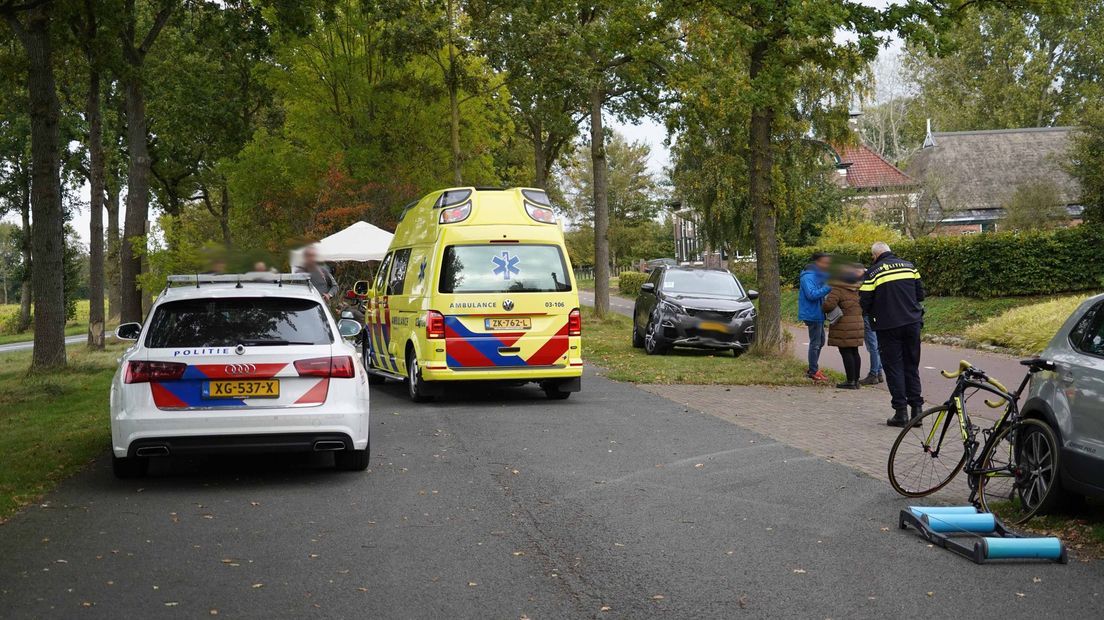 Wielrenner aangereden bij opwarmen voor NK Tijdrijden in Peize