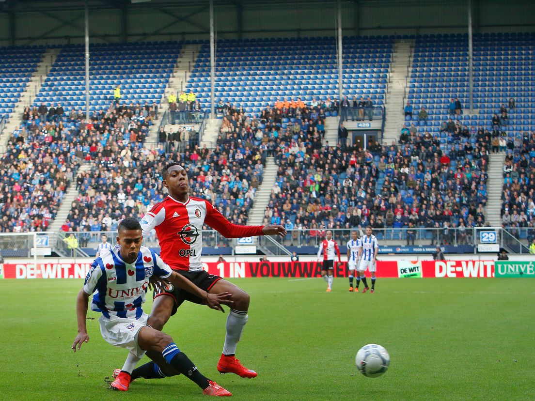 St. Juste in actie tegen Feyenoord