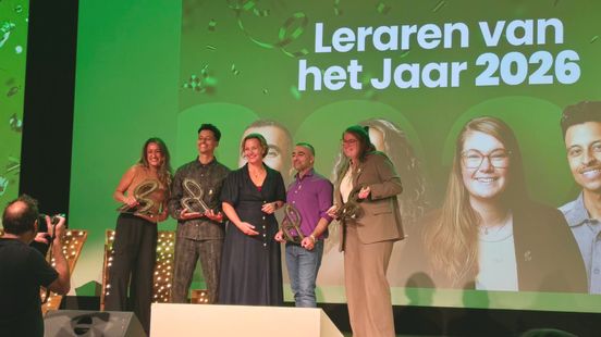 Drie Limburgers winnen titel Leraar van het Jaar: 'Studenten sprongen schreeuwend de lucht in' Home