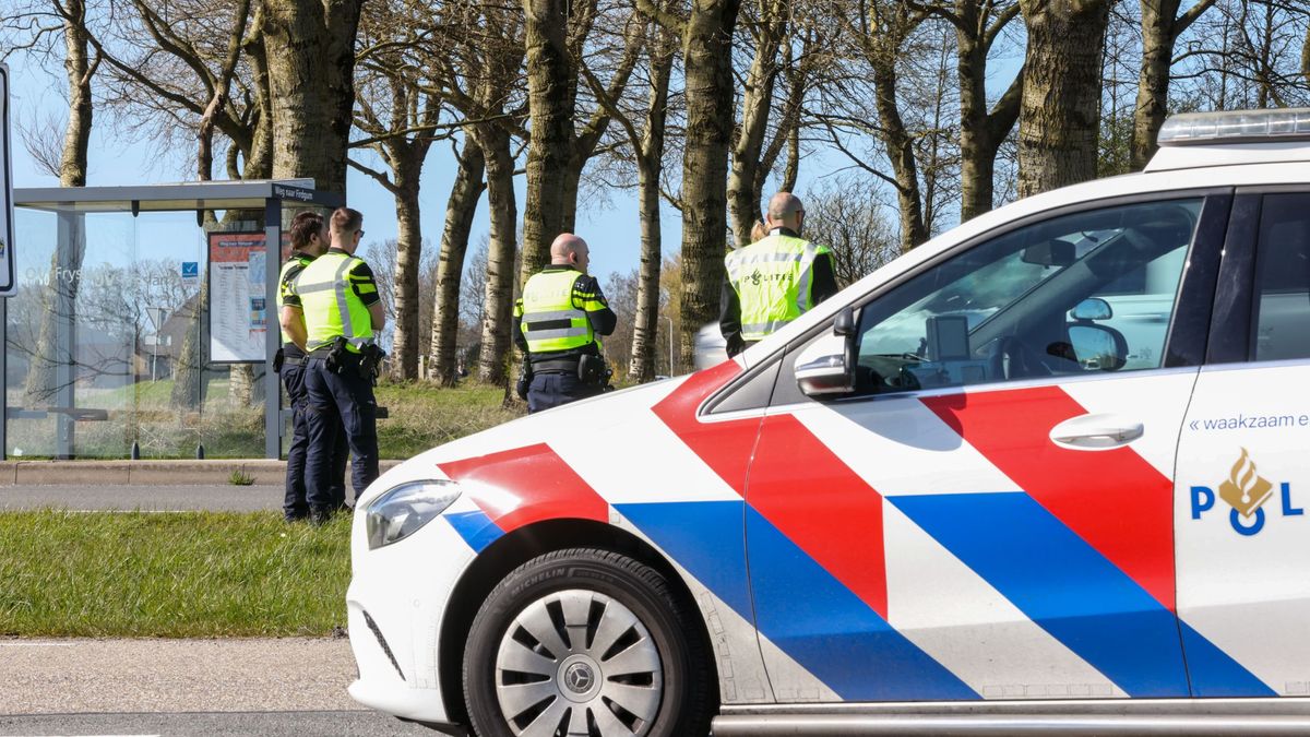 Fietser aangereden op N393 bij Firdgum