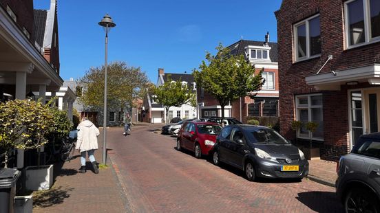 Buurtbewoners willen einde aan parkeeroverlast: 'Om gek van te worden' Home