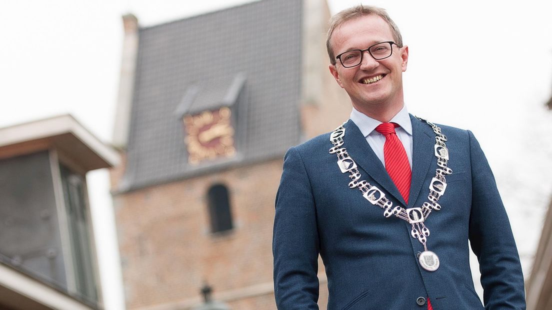 Burgemeester Sijbom van de gemeente Losser
