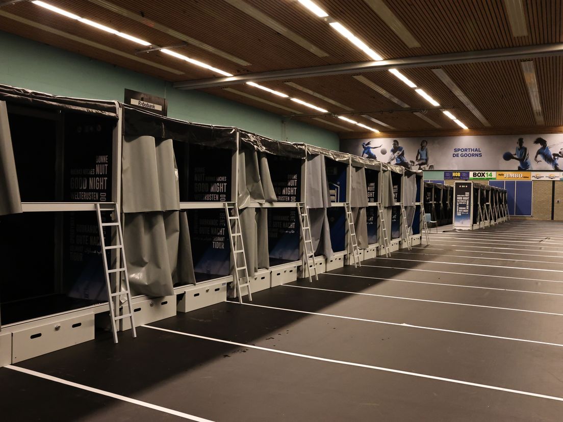 De Wijk vangt tijdelijk asielzoekers op in sporthal De Slenken