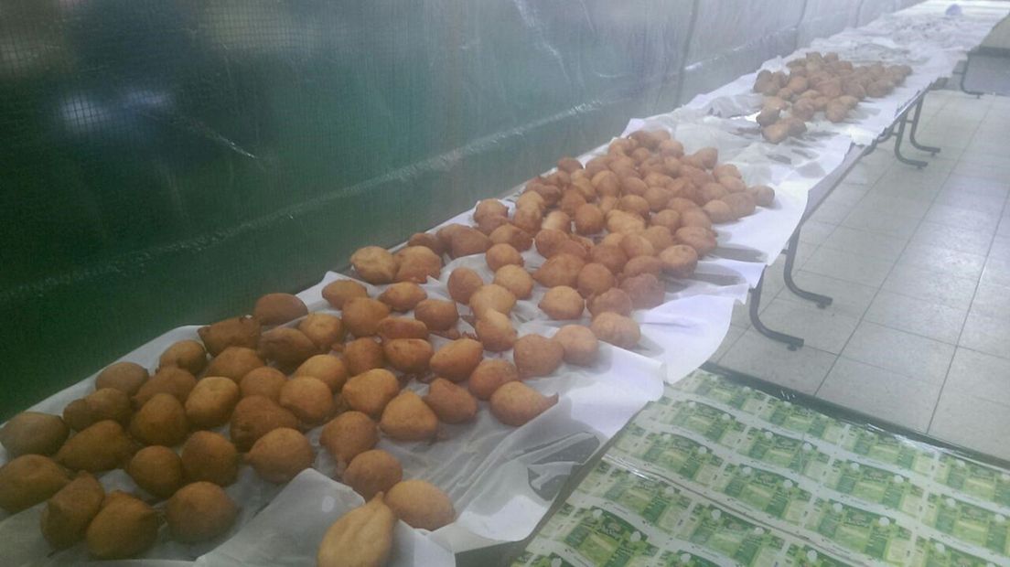 Oliebollen voor het goede doel