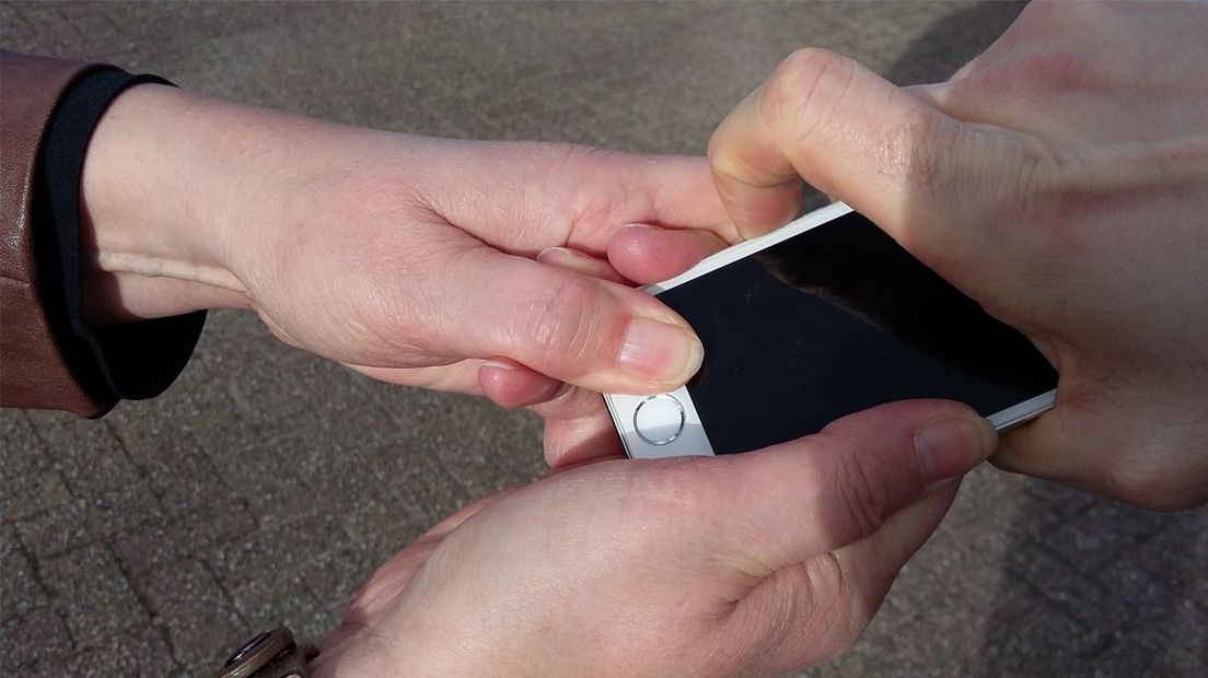 Telefoondief slaat toe.