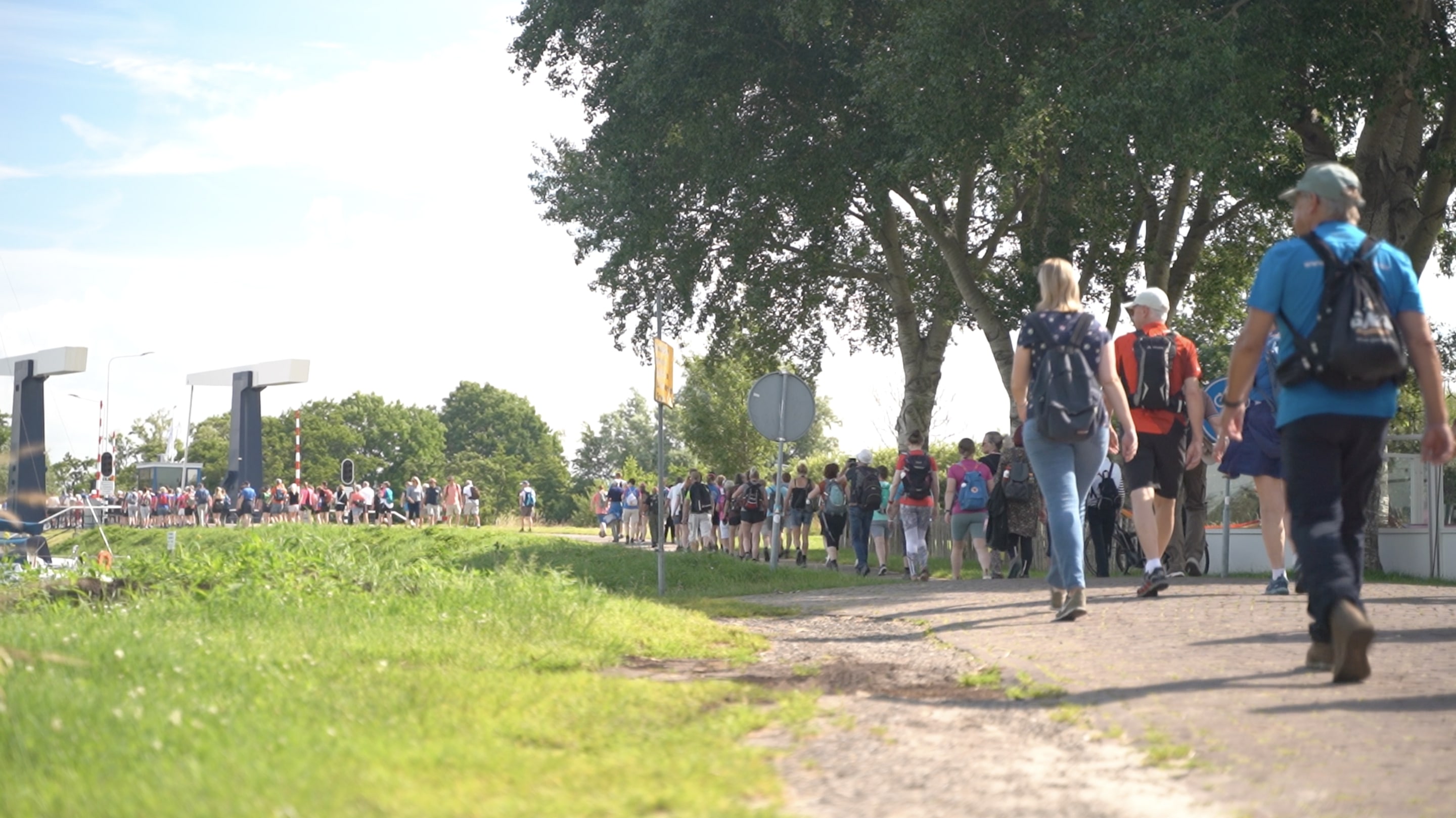 Kuierders by de Mar-athon fan Snits yn 2022