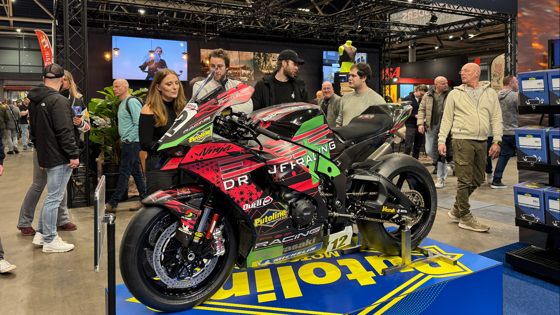 Steeds meer jongeren en vrouwen stappen op de motor: 'Geeft gevoel van vrijheid'