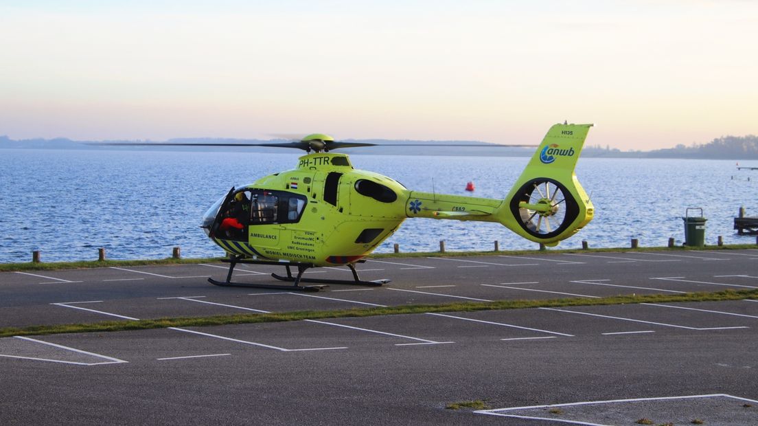 Traumahelikopter uitgerukt voor ernstig gewonde fietser na aanrijding met auto
