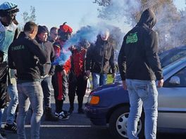 Sinterklaasrellen Staphorst: blokkeren auto komt man uit Vriezenveen duur te staan